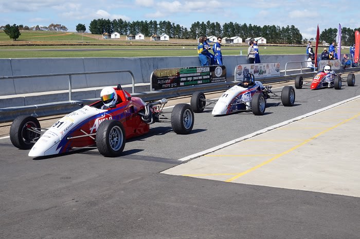 Drive an F1 Style Race Car, 10 Laps - Sydney Motorsport Park