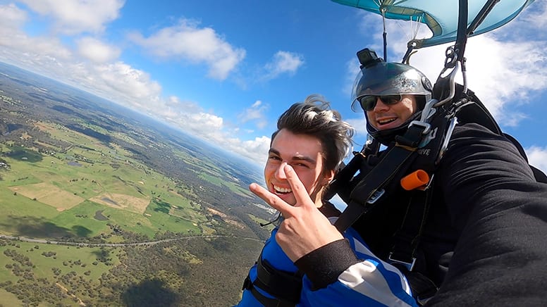 Tandem Skydive 15,000ft, Weekday - Sydney