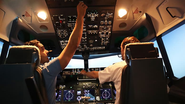 Boeing 737 Flight Simulator, 45 Minutes - Northbridge, Perth