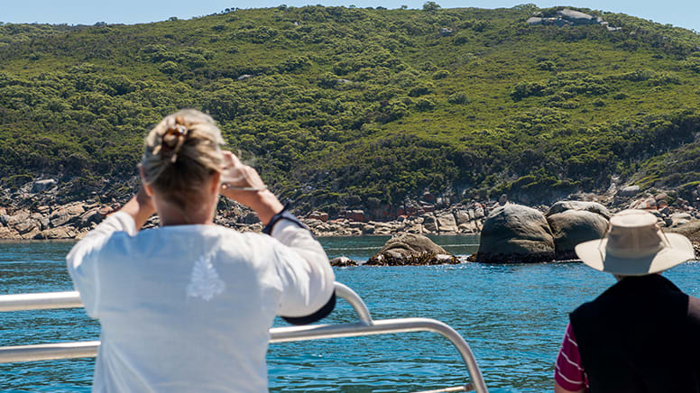 Scenic Whale Watching Cruise - South Gippsland