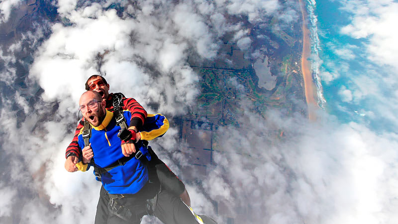SPECIAL OFFER - Skydiving Over St Kilda Beach, Melbourne - Weekday Up To 15,000ft