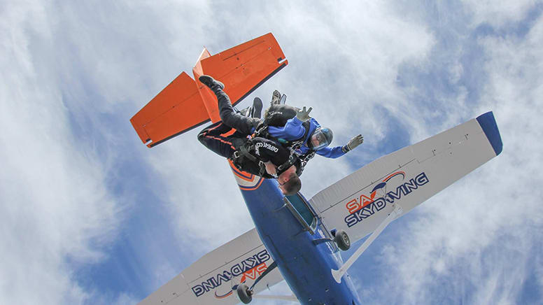 Langhorne Creek 9,000ft Skydive with Video and Photos