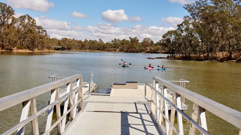 Self Guided Kayak Tour, 2 Hours - Williamstown, Barossa Valley - For 2