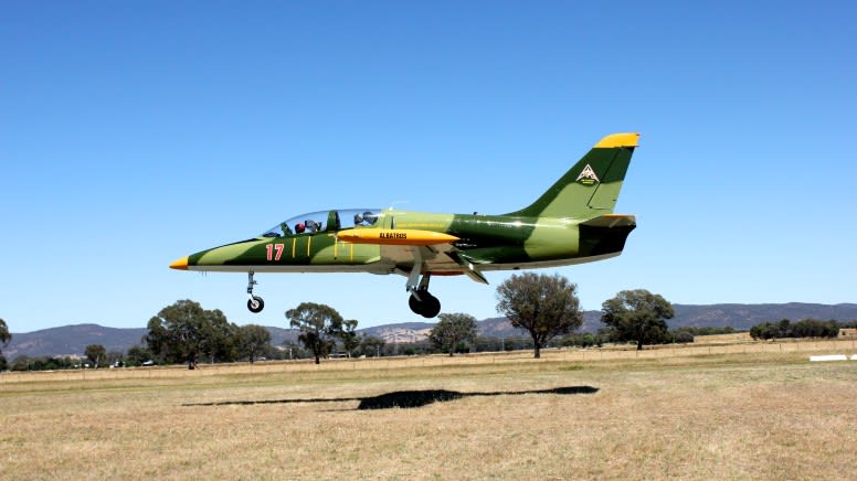 Jet Fighter Close Air Support Mission, 25 Minutes - Wangaratta