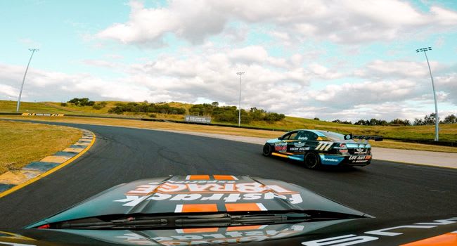 V8 supercar experience V8 supercar experience