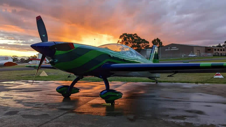 Extreme Aerobatics Experience, 45 Minutes - Sydney