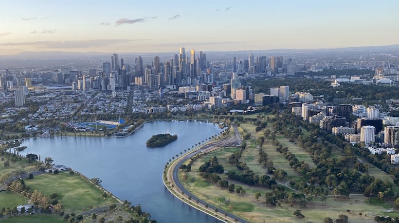 Helicopter Open Doors Scenic Flight, 30 minutes – Melbourne