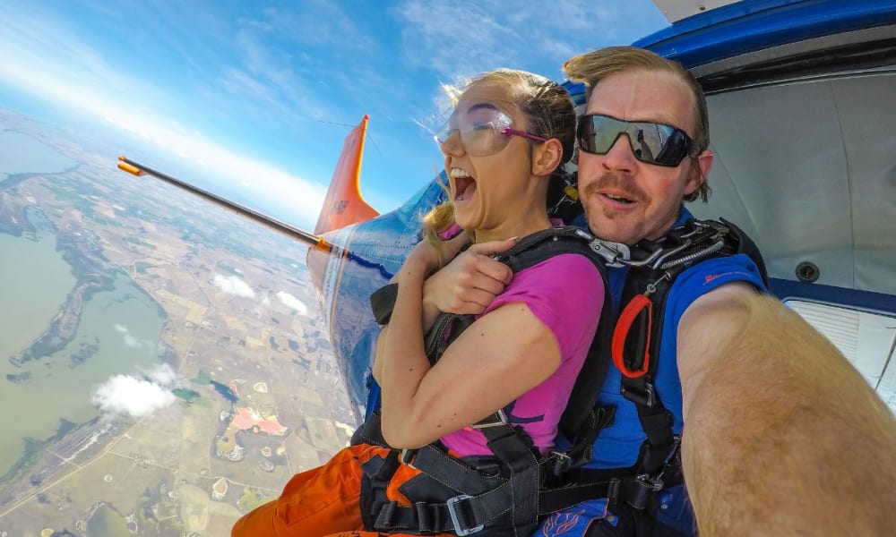 Tandem Skydive, 9,000ft - Goolwa, South Australia