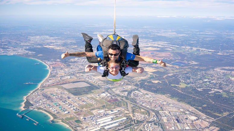 Tandem Skydive Up To 14,000ft - Perth City