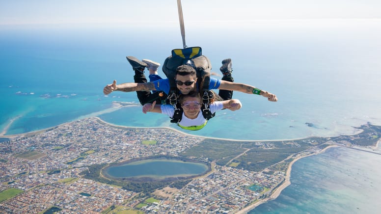 Tandem Skydive Up To 14,000ft - Perth City