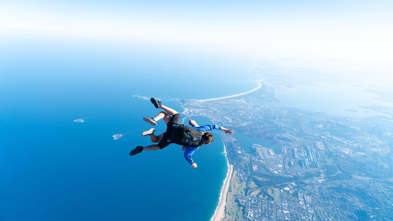 Tandem Skydive Up To 15,000ft, Weekday - Wollongong