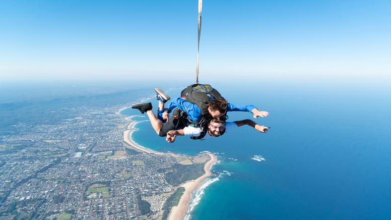 Tandem Skydive Up To 15,000ft, Weekday - Wollongong