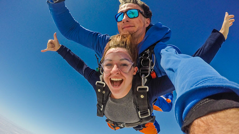 Tandem Skydive over Bremerton Wines - 11,000ft - Langhorne Creek, Adelaide