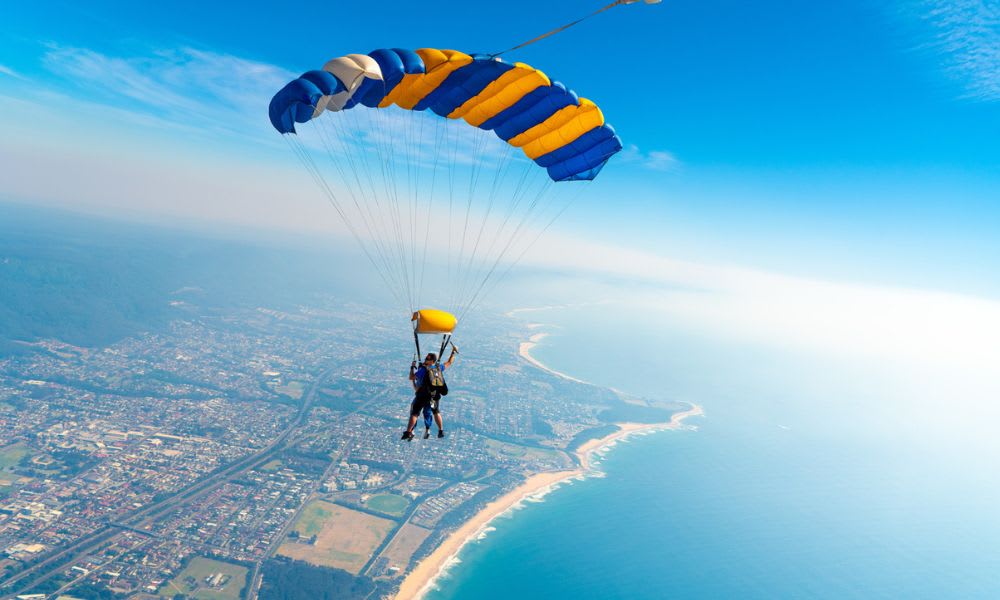 SPECIAL OFFER - Skydiving Over Wollongong Beach - Weekend Tandem Skydive Up To 15,000ft