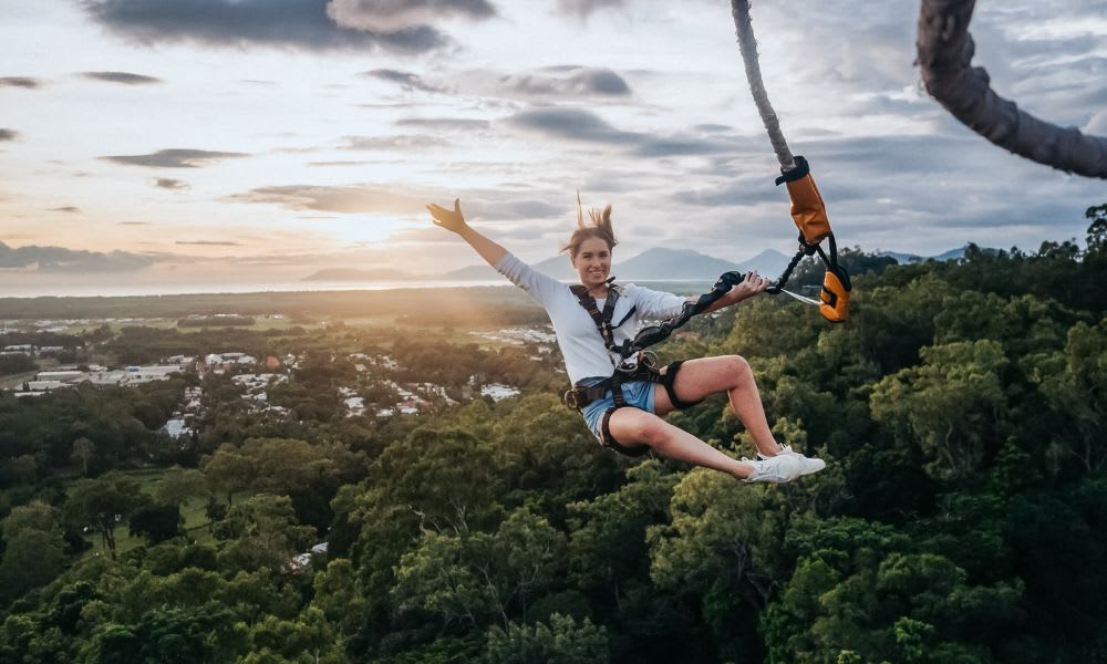 Giant Swing & Unlimited Bungy Jumps - Cairns