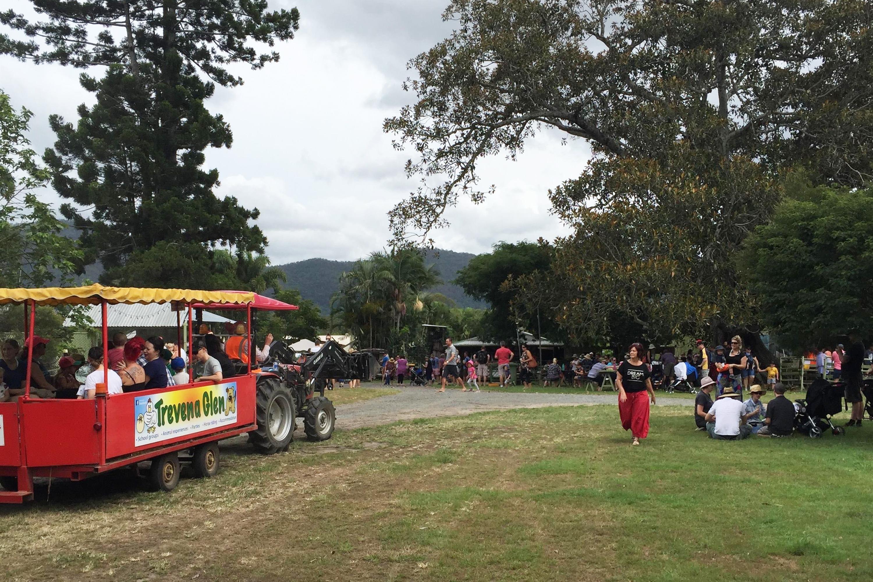 farm tour brisbane