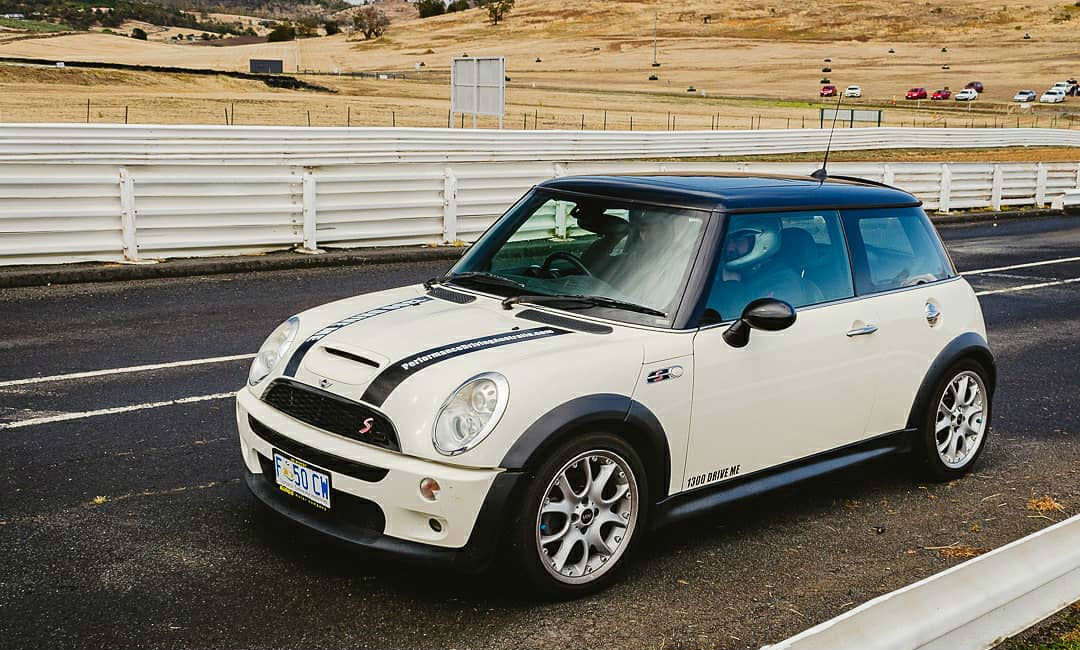 Drive A Mini Cooper S 5 Lap Drive Baskerville Raceway Adrenaline