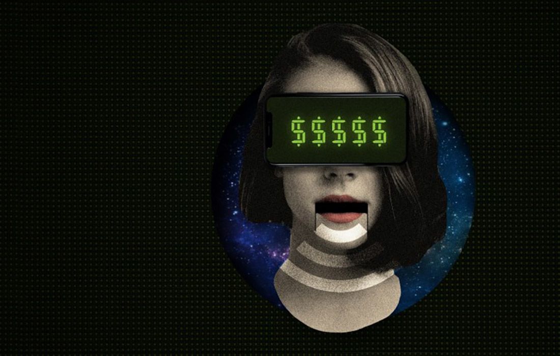 Robot lady with mouth open