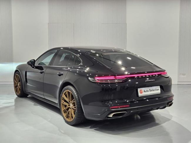 2021 Porsche PANAMERA S-A