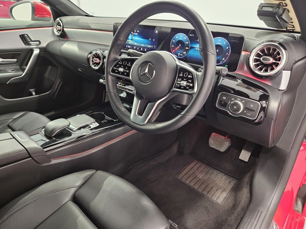 Mercedes Benz CLA200 PROGRESSIVE 