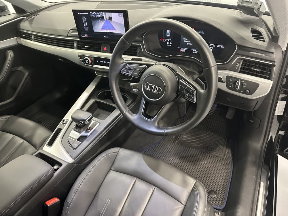 Audi A4 2.0 TFSI S TRONIC 