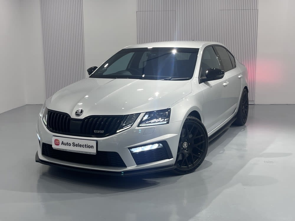 Skoda OCTAVIA RS 2.0 TSI 