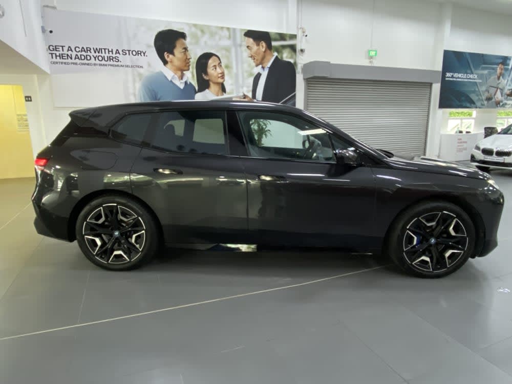 BMW iX xDrive40 