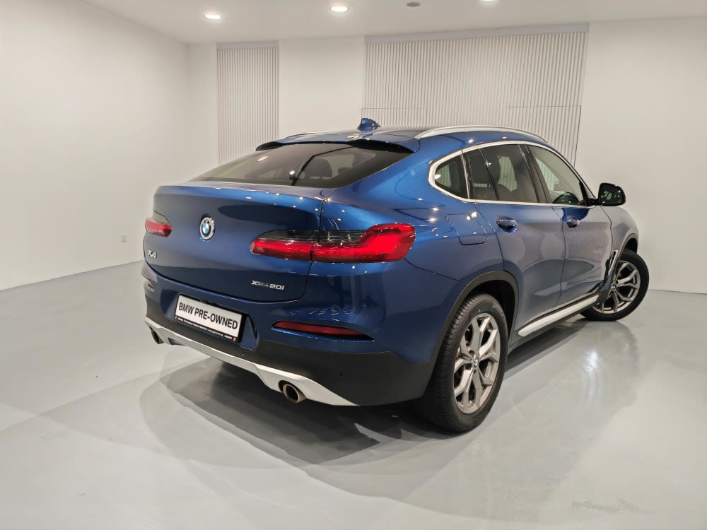 BMW X4 xDrive20i 