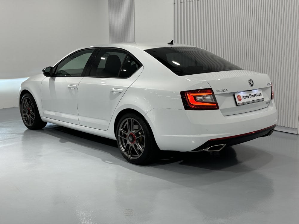 Skoda OCTAVIA RS 2.0 TSI AIDISPLAY 