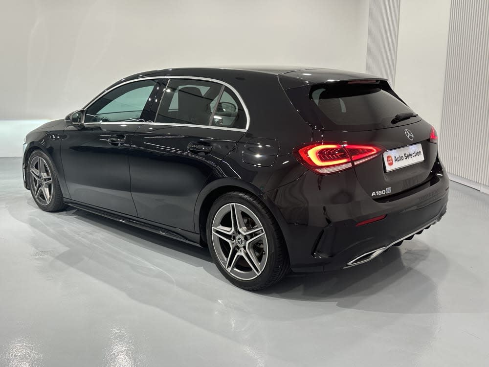 Mercedes Benz A180 COMPACT SALOON AMG LINE 