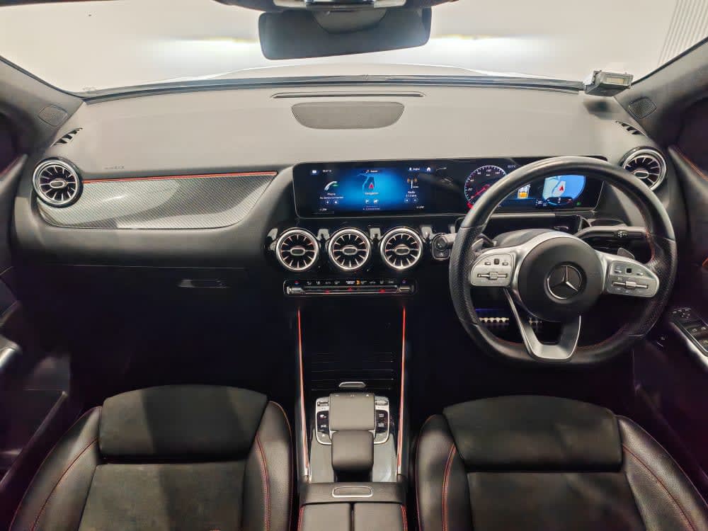 Mercedes Benz B200 AMG LINE 