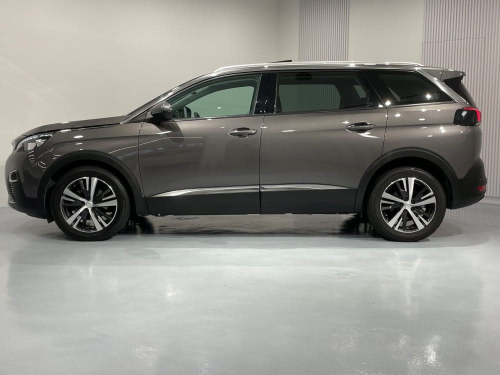 Peugeot 5008 1.2 ALLURE 