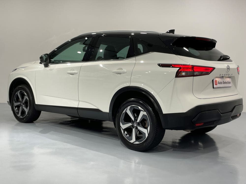 Nissan QASHQAI 1.3 DIGT PREMIUM MHEV 