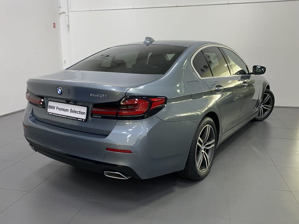 BMW G30/520i Sedan 