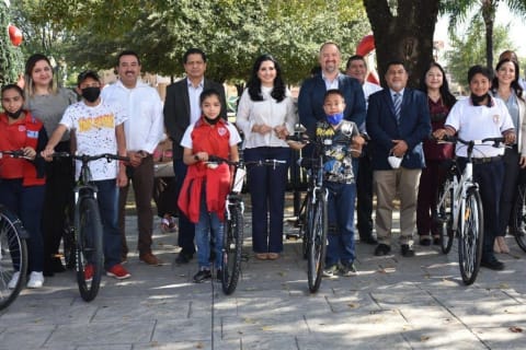 Students with bicycles