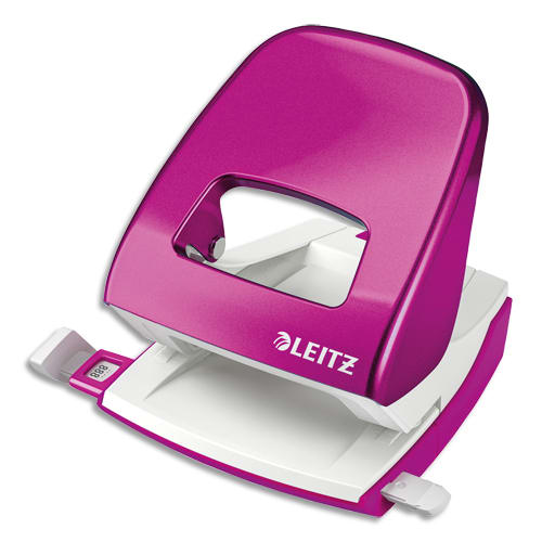 LEITZ Perforateur Rose métallisé, 30 feuilles, réglette à clic. Effort réduit de 60% livré en Boîte photo du produit Principale L