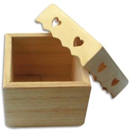 GRAINE CREATIVE Boîte carrée avec couvercle cœur en bois à peindre ou décorer format 70 x 70 mm photo du produit