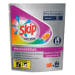 SKIP Carton de 184 capsules de Lessive liquide pour couleurs, dans 4 Sachets refermables de 46 dosettes photo du produit