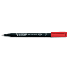 STAEDTLER Feutre multi-usages pour support lisse LUMOCOLOR Encre rouge permanente Pointe fine de 0,6mm photo du produit