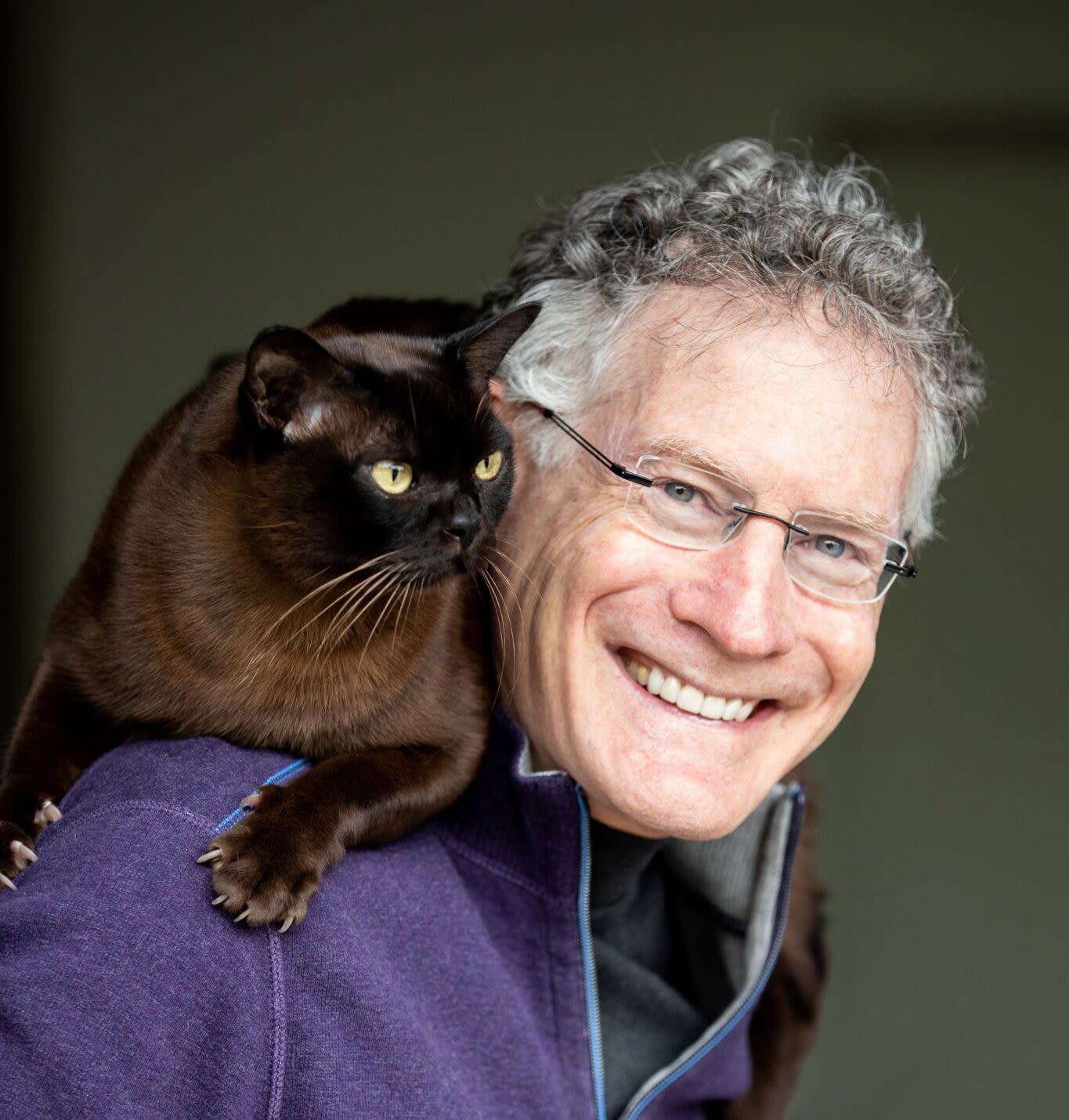 Jonathan Losos with one of his cats