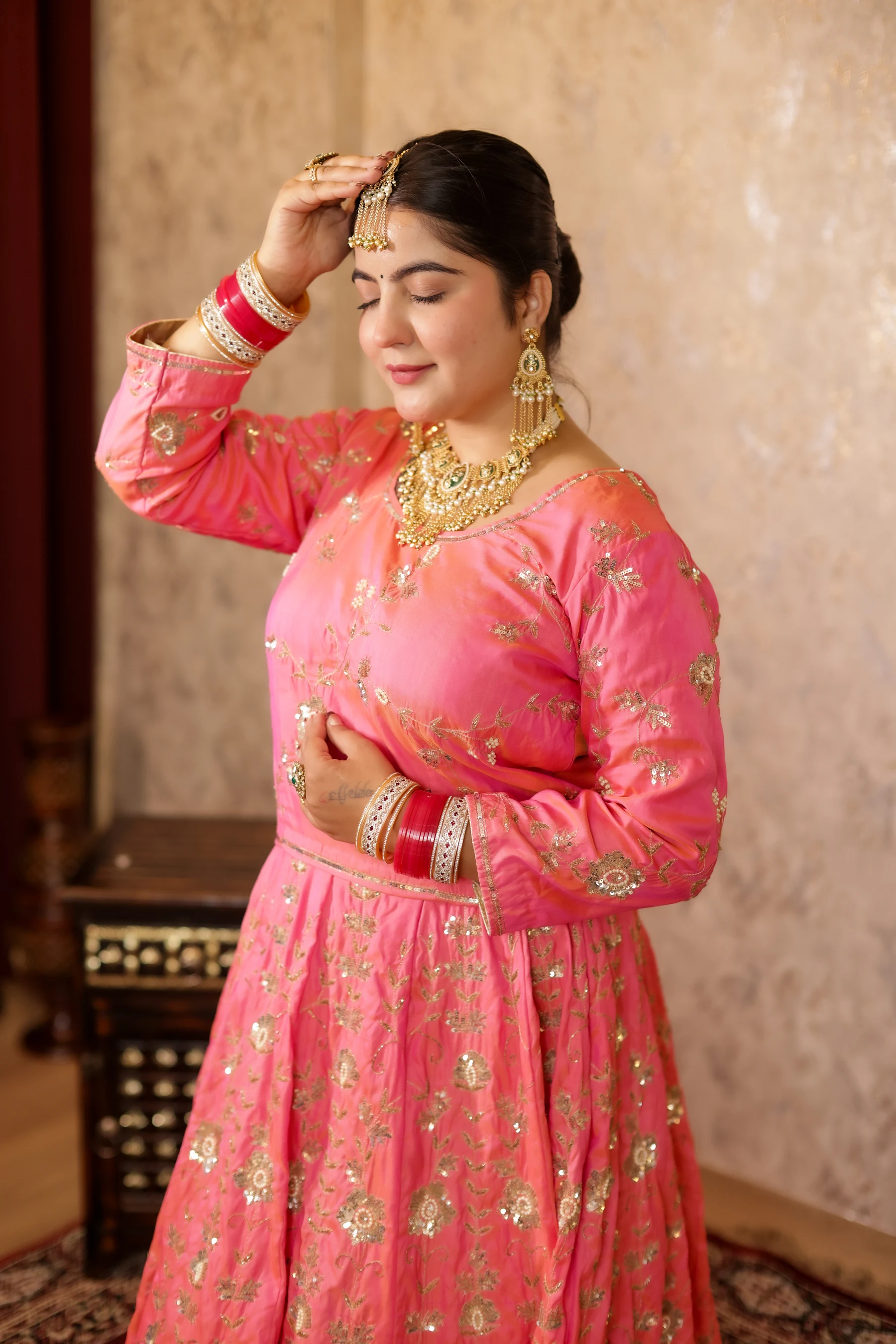 Gulabi Rani Pink Shot Silk Kalidar Ensemble — photo 4