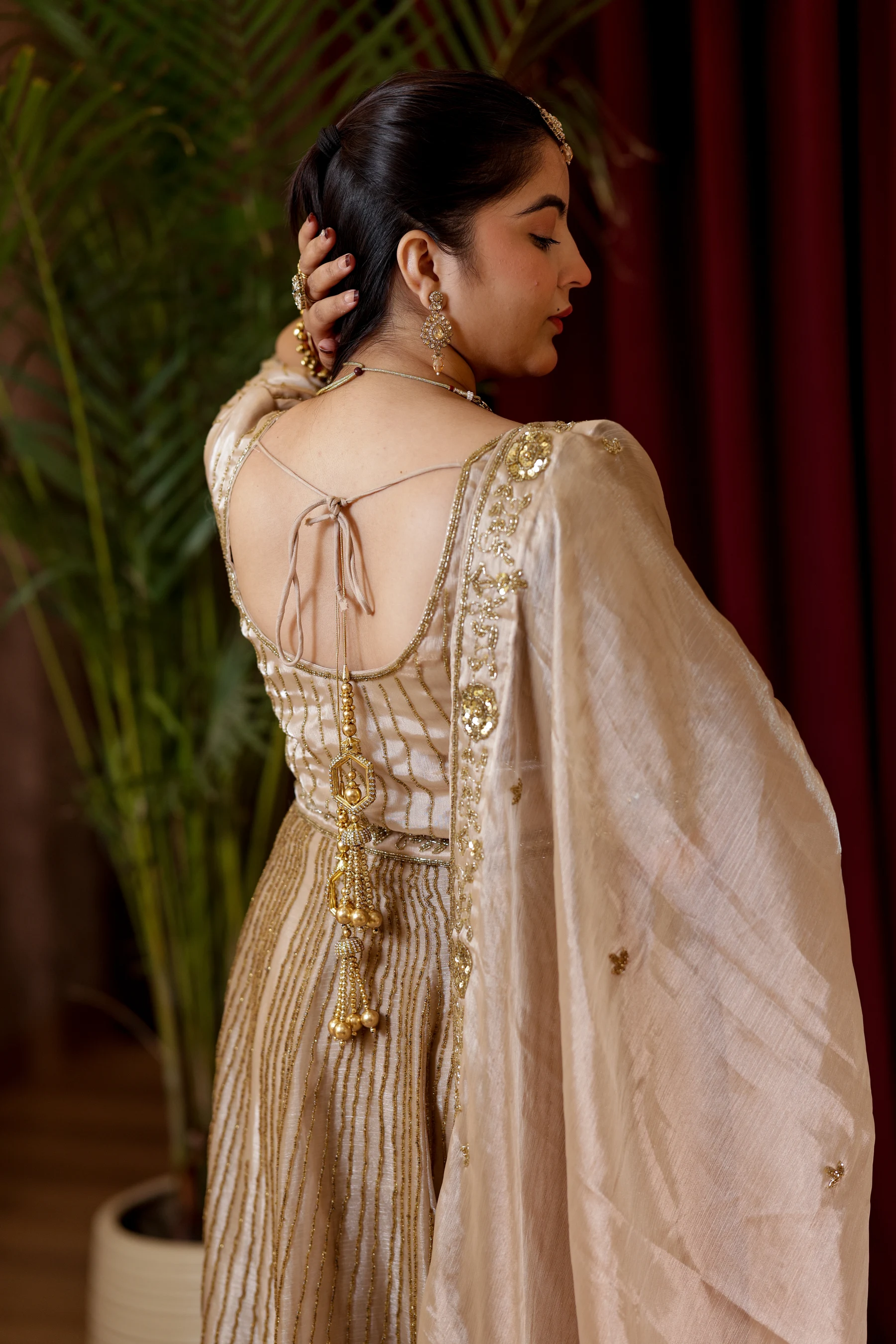 Sitara Champagne Gold Shimmer Tissue Gown Set — photo 5