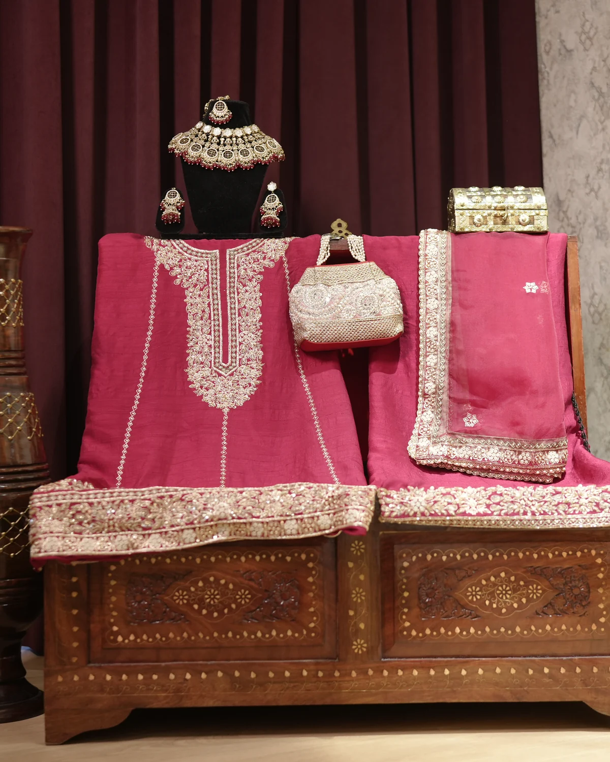 Mumtaz Rani Pink Handcrafted Zardozi Silk Suit thumbnail 6