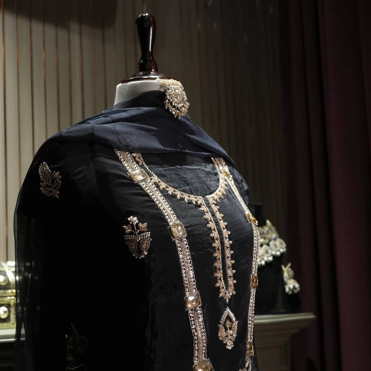 Zeenat Handcrafted Unstitched Silk Suit — photo 3