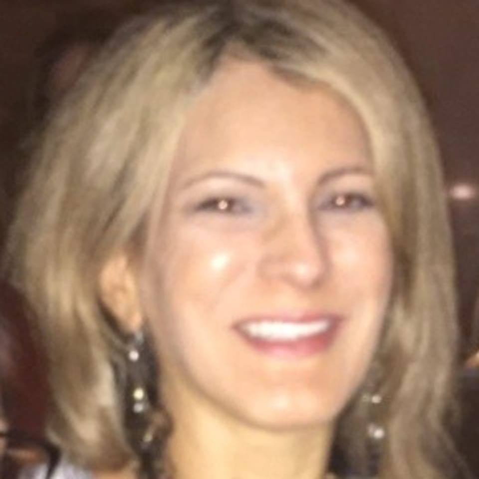 Adriana Avila, Aesthetician Specialist, Esthetician Chicago, IL