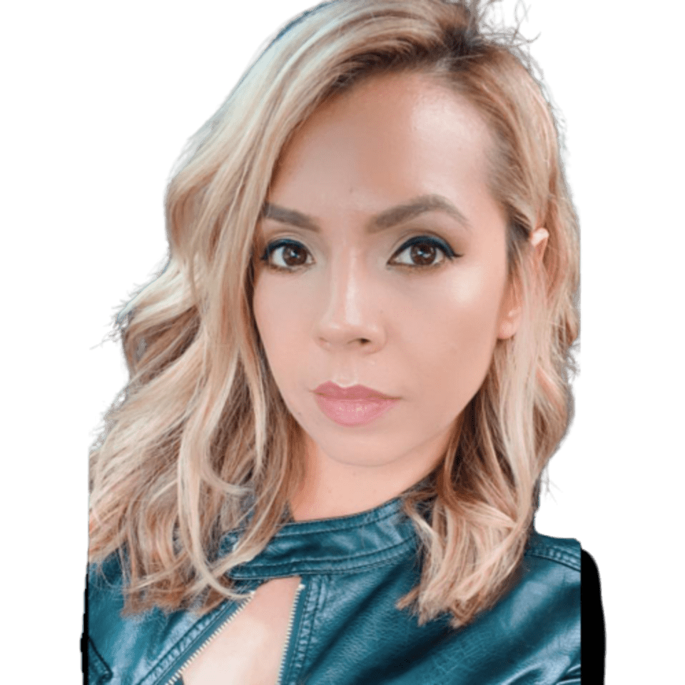Carina Cisneros, Aesthetician Specialist, Esthetician Vista, CA