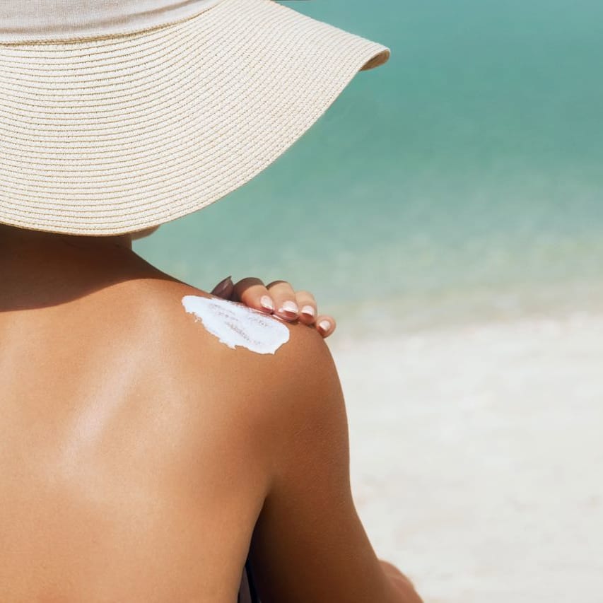 A Definitive Guide To Applying Sunscreen