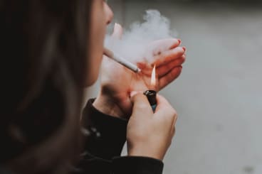 The Impact Of Smoking And Vaping On Skin, Hair, And Teeth
