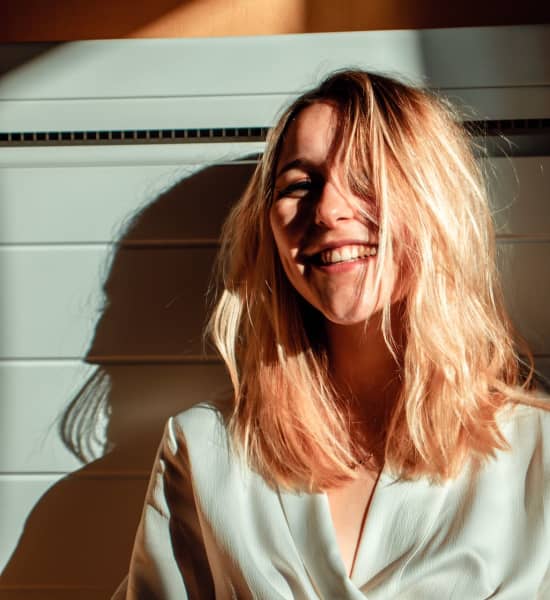6 Expert Tips For Self-Tanning Your Face