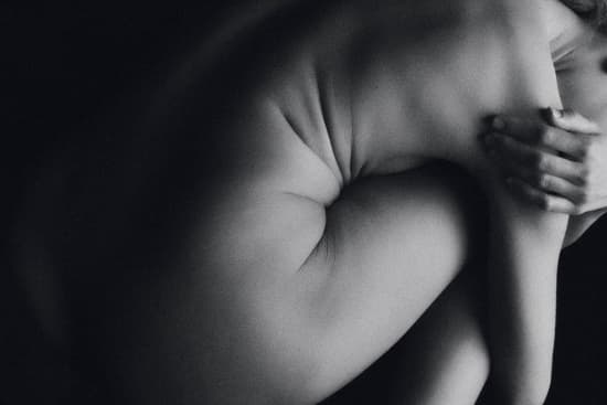 Fat Melting vs. Fat Freezing: What's The Difference?